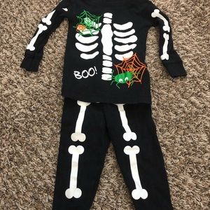 Babies R us Halloween pj’s 12mos